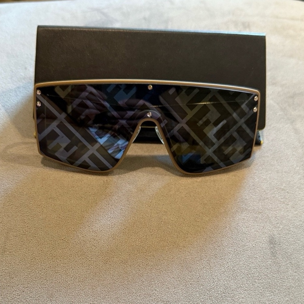 Fendi Black and Tan Geometric Sunglasses